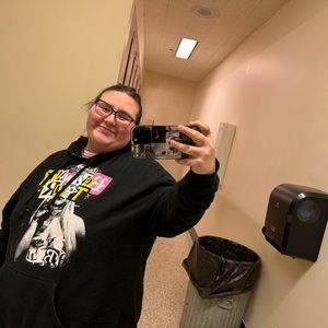 Meet your Posher, Selena